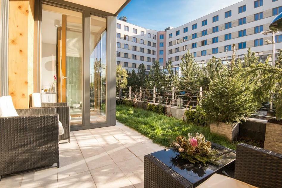 Garden Apartment Cracow- Shopping Mall 1Min, Underground Parking, Family Friendly, City Center Krasków Exterior foto
