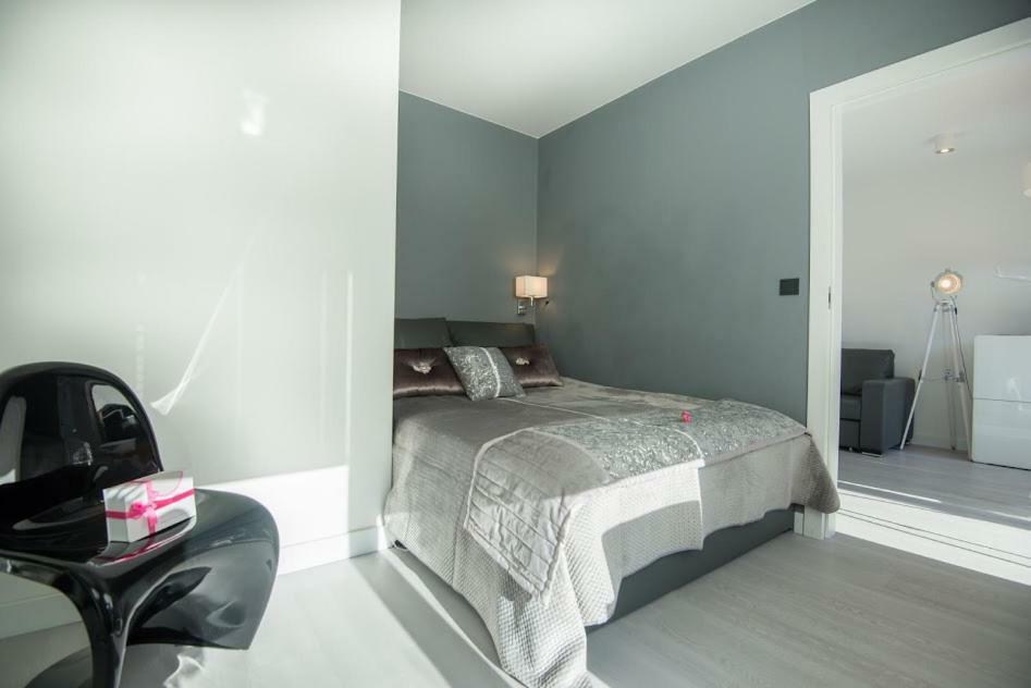 Garden Apartment Cracow- Shopping Mall 1Min, Underground Parking, Family Friendly, City Center Krasków Exterior foto