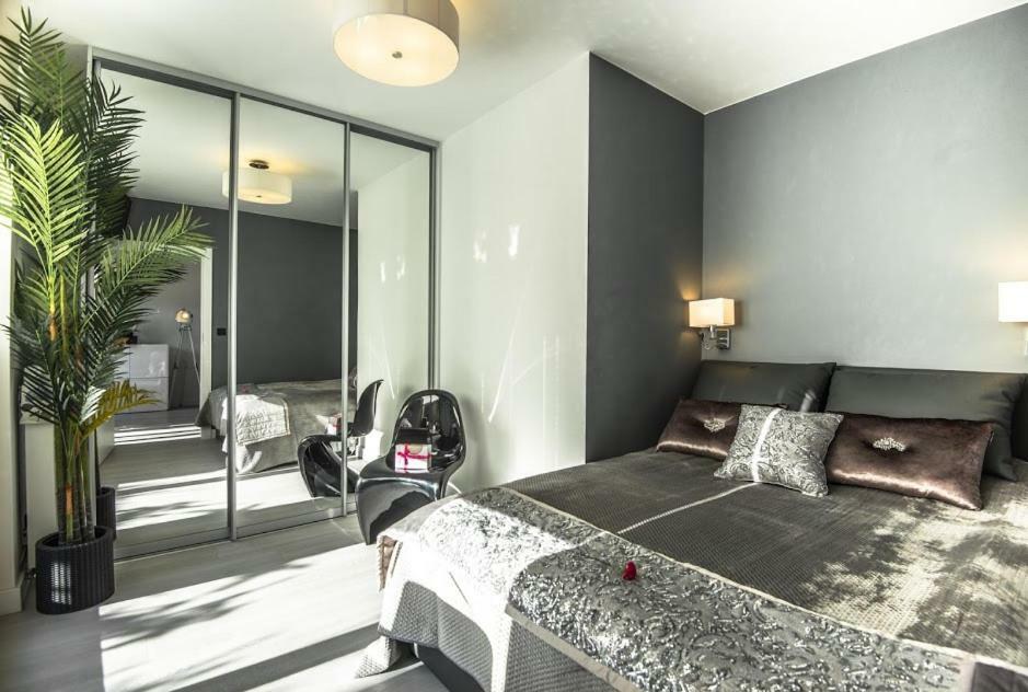 Garden Apartment Cracow- Shopping Mall 1Min, Underground Parking, Family Friendly, City Center Krasków Exterior foto