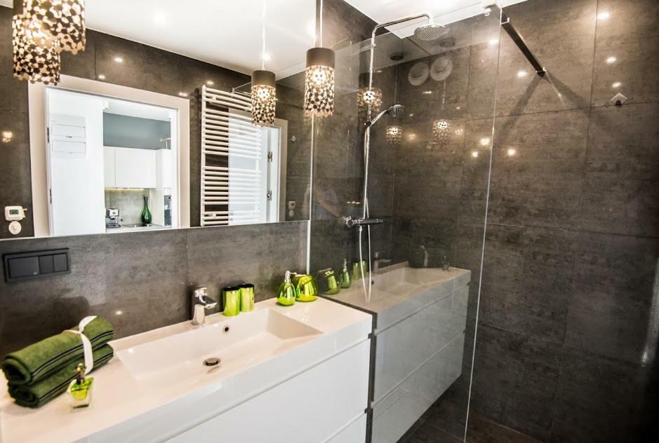 Garden Apartment Cracow- Shopping Mall 1Min, Underground Parking, Family Friendly, City Center Krasków Exterior foto